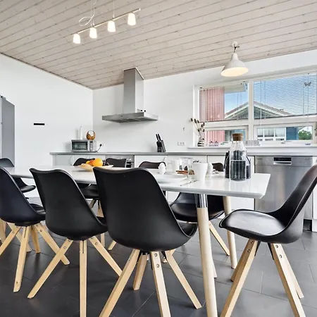 Pascal - 600m From The Sea By Interhome * Augustenborg