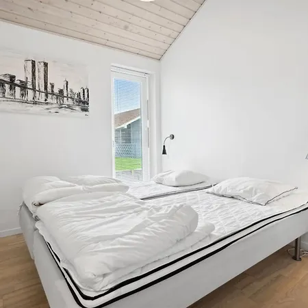 Holiday home Pascal - 600m From The Sea By Interhome